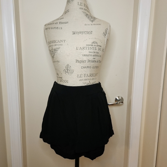 Oakley black athletic shorts - Picture 1 of 8